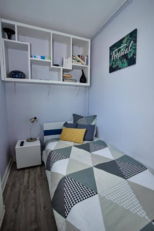 Chambres A Louer Dans Appartement Balcon - Wifi - Parking Gratuit Nevers Zewnętrze zdjęcie